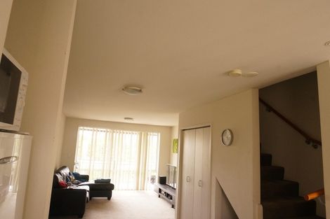 Photo of property in 5/28 Oneroa Road, East Tamaki, Auckland, 2013