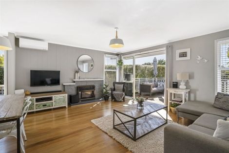 Photo of property in 3 Catrina Avenue, Birkenhead, Auckland, 0626