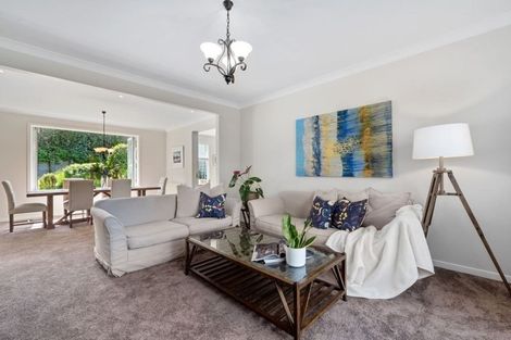 Photo of property in 59a Lonely Road, Fairview Heights, Auckland, 0632