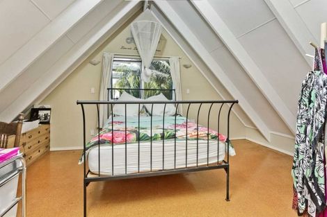 Photo of property in 2/31 Lake Road, Devonport, Auckland, 0624