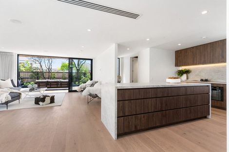 Photo of property in 1c Taunton Green, Papanui, Christchurch, 8052