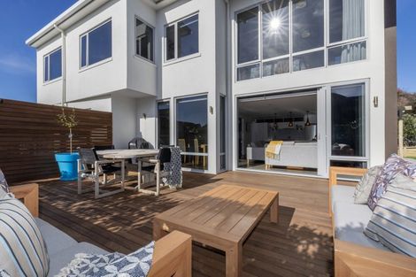 Photo of property in 21 Metzenthin Close, Raumati South, Paraparaumu, 5032