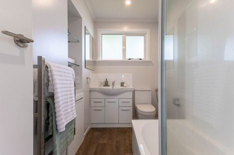 Photo of property in 40 Seddon Street, Waikanae, 5036