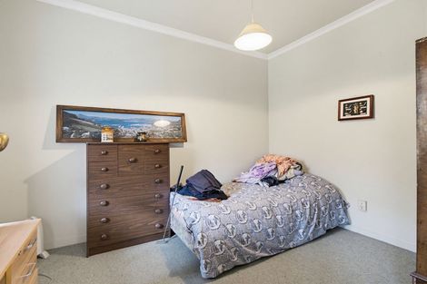Photo of property in 9 Hawkhurst Road, Lyttelton, 8082
