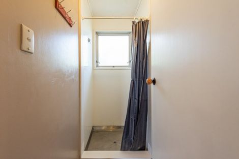 Photo of property in 12 Hollis Road, Paraparaumu Beach, Paraparaumu, 5032