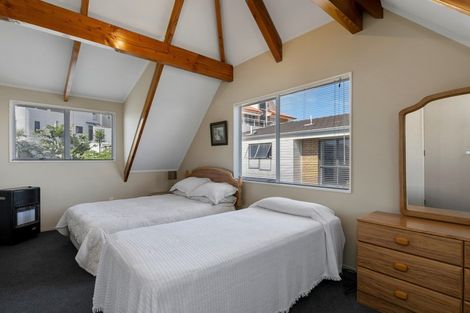 Photo of property in 5 May Street, Mount Maunganui, 3116