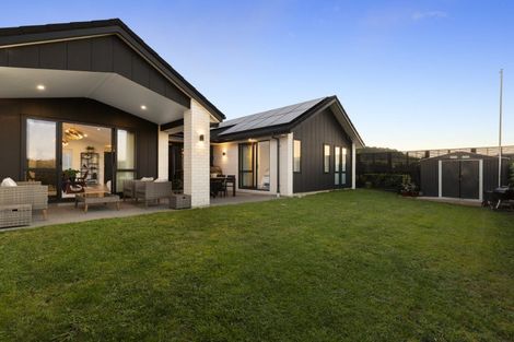 Photo of property in 1 Rongoa Maori Way, Pukekohe, 2120