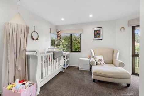 Photo of property in 6 Mcmahon Way, Paparangi, Wellington, 6037