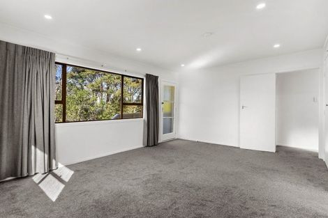 Photo of property in 38b Amorino Drive, Red Beach, 0932