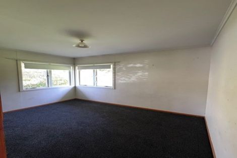 Photo of property in 74 Kervil Avenue, Te Atatu Peninsula, Auckland, 0610