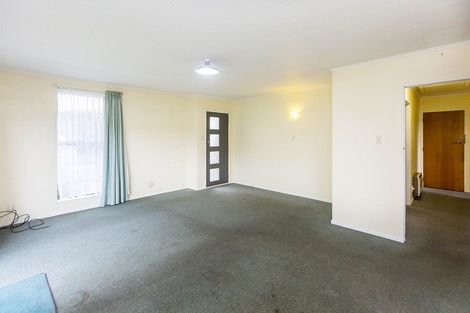 Photo of property in 21f1- Roband Crescent, Brown Owl, Upper Hutt, 5018