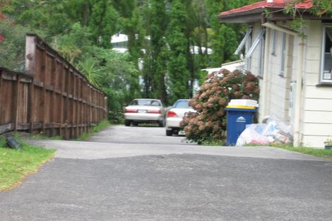 Photo of property in 1/20 Lambrown Drive, Totara Vale, Auckland, 0629
