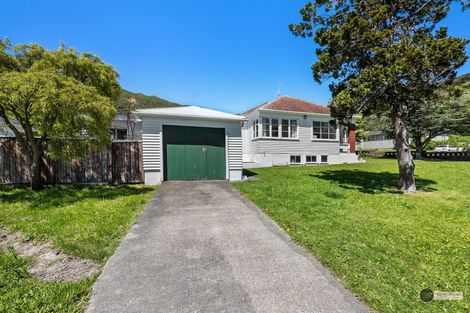 Photo of property in 74 Judd Crescent, Naenae, Lower Hutt, 5011
