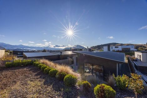 Photo of property in 207 Aubrey Road, Wanaka, 9305