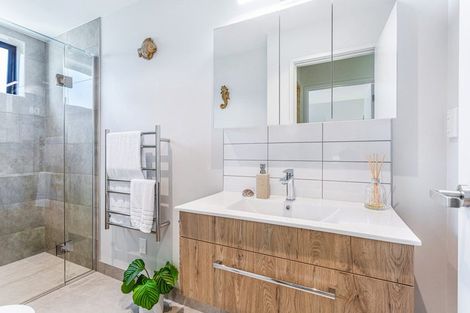 Photo of property in 8/388 Hibiscus Coast Highway, Orewa, 0931