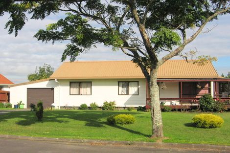Photo of property in 2/18 Leven Lane, Totara Heights, Auckland, 2105