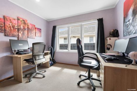 Photo of property in 31 Durham Street, Te Atatu Peninsula, Auckland, 0610