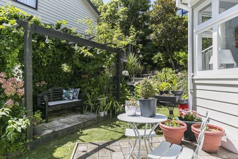 Photo of property in 537u3 Broadway, Miramar, Wellington, 6022