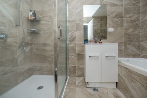 Photo of property in 11u2 Crosher Place, Silverdale, Hamilton, 3216