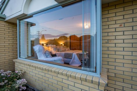 Photo of property in 15 Showgate Avenue, Sockburn, Christchurch, 8042