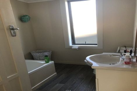 Photo of property in 56 Salford Street, Windsor, Invercargill, 9810