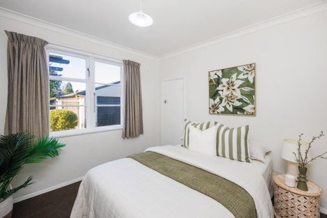 Photo of property in 8 Norwich Place, Awapuni, Palmerston North, 4412