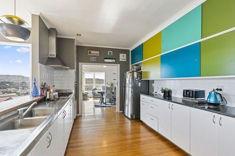 Photo of property in 97 Townsend Road, Miramar, Wellington, 6022