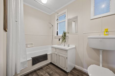 Photo of property in 66 Lindsay Road, Balaclava, Dunedin, 9011