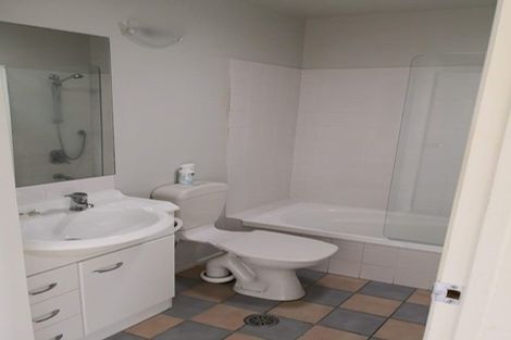 Photo of property in The Grange, 40/92 Bush Road, Albany, Auckland, 0632