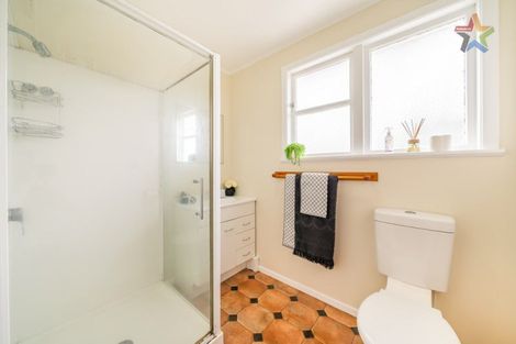 Photo of property in 150 Dowse Drive, Maungaraki, Lower Hutt, 5010