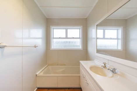 Photo of property in 7 Saint Lukes Place, Bader, Hamilton, 3206