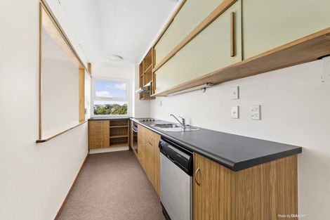 Photo of property in 24u4 Patanga Crescent, Thorndon, Wellington, 6011