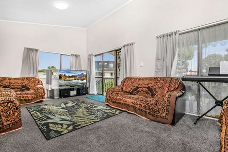 Photo of property in 9 Poutini Place, Manurewa, Auckland, 2102