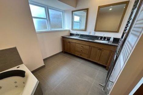 Photo of property in 118 Waterloo Road, Hutt Central, Lower Hutt, 5010