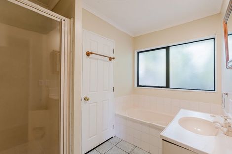 Photo of property in 4 Aria Court, Fairview Downs, Hamilton, 3214