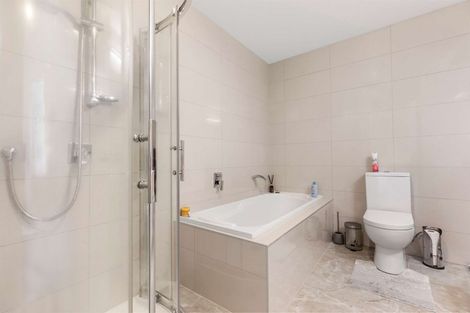 Photo of property in 33 Popokatea Drive, Takanini, 2112