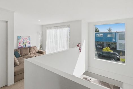 Photo of property in 30/31 Reynolds Place, Papamoa Beach, Papamoa, 3118