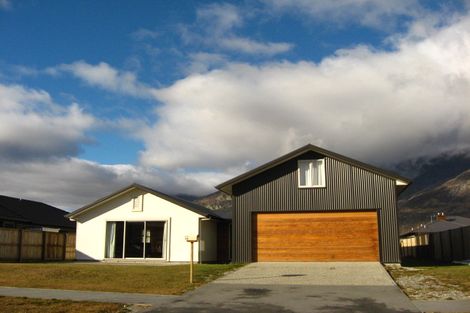 Photo of property in 34 Sylvan Street, Lake Hayes, Queenstown, 9304