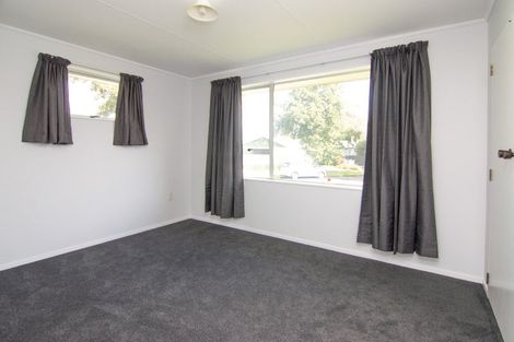 Photo of property in 19 Bendigo Street, Cloverlea, Palmerston North, 4412