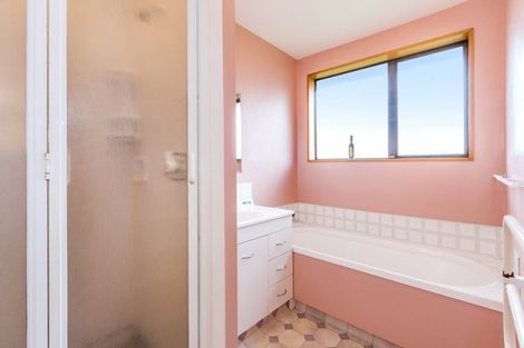 Photo of property in 19 Ben Nevis Drive, Broomfield, Christchurch, 8042