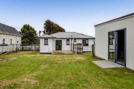 Photo of property in 70 Cloten Road, Stratford, 4332