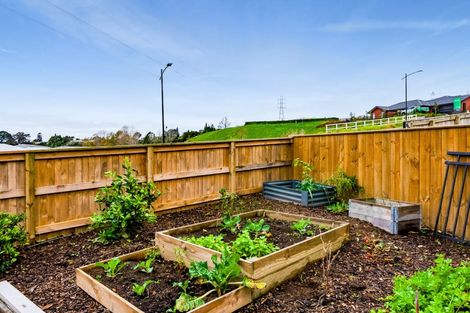 Photo of property in 3 Ruru Lane, Hurworth, New Plymouth, 4310