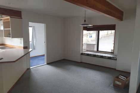 Photo of property in 28 Pohutukawa Avenue, Red Beach, 0932