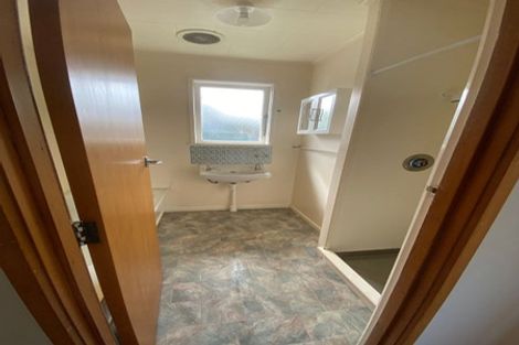 Photo of property in 2 Cobham Crescent, Waipukurau, 4200