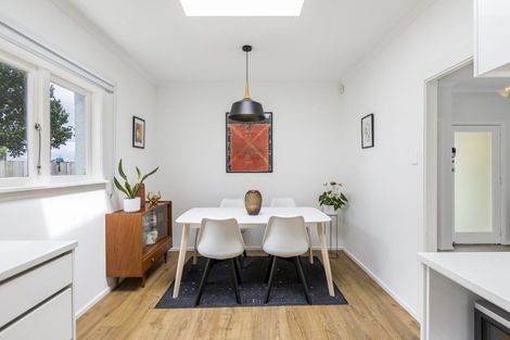 Photo of property in 36 Seabrook Avenue, New Lynn, Auckland, 0600