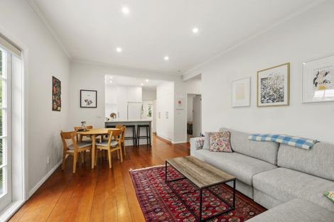 Photo of property in 16 Albemarle Road, Northland, Wellington, 6012