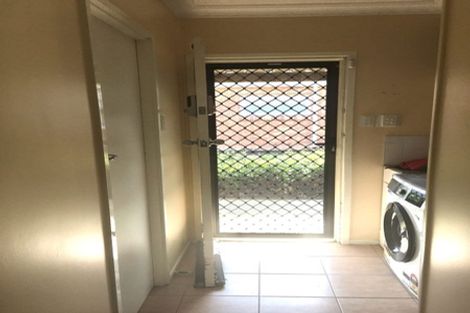 Photo of property in 2/6 Alana Place, Mount Wellington, Auckland, 1060