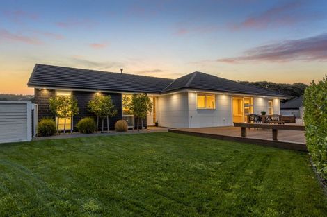 Photo of property in 44 Tradewinds Drive, Whitby, Porirua, 5024