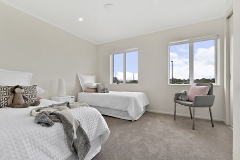 Photo of property in 18 Orford Lane, Takanini, 2112