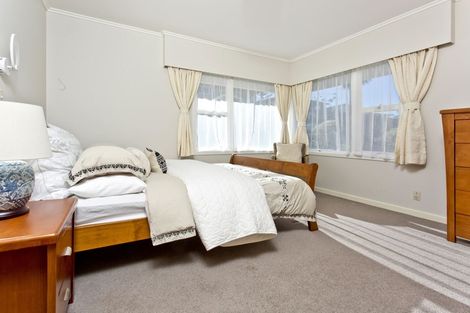 Photo of property in 1/24 Martin Crescent, Northcote, Auckland, 0627